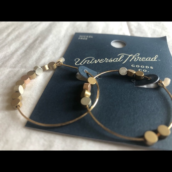 Metallic Beaded Hoop earrings - Picture 3 of 3